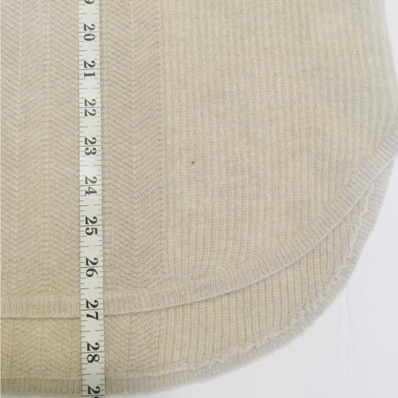 𝅺max STUDIO 100% 2 ply cashmere beige sweater LARGE NWT - Picture 8 of 9